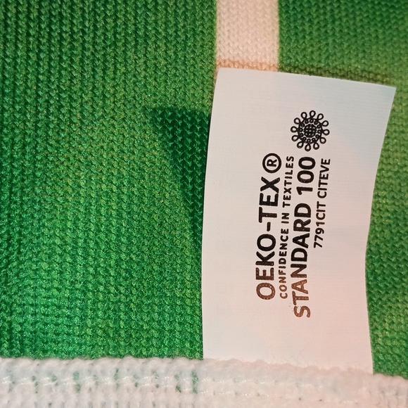 Heineken Beer Scarf Green/red/white Approx. 60 by 7 inches. Memorabilia Unisex - Picture 5 of 6